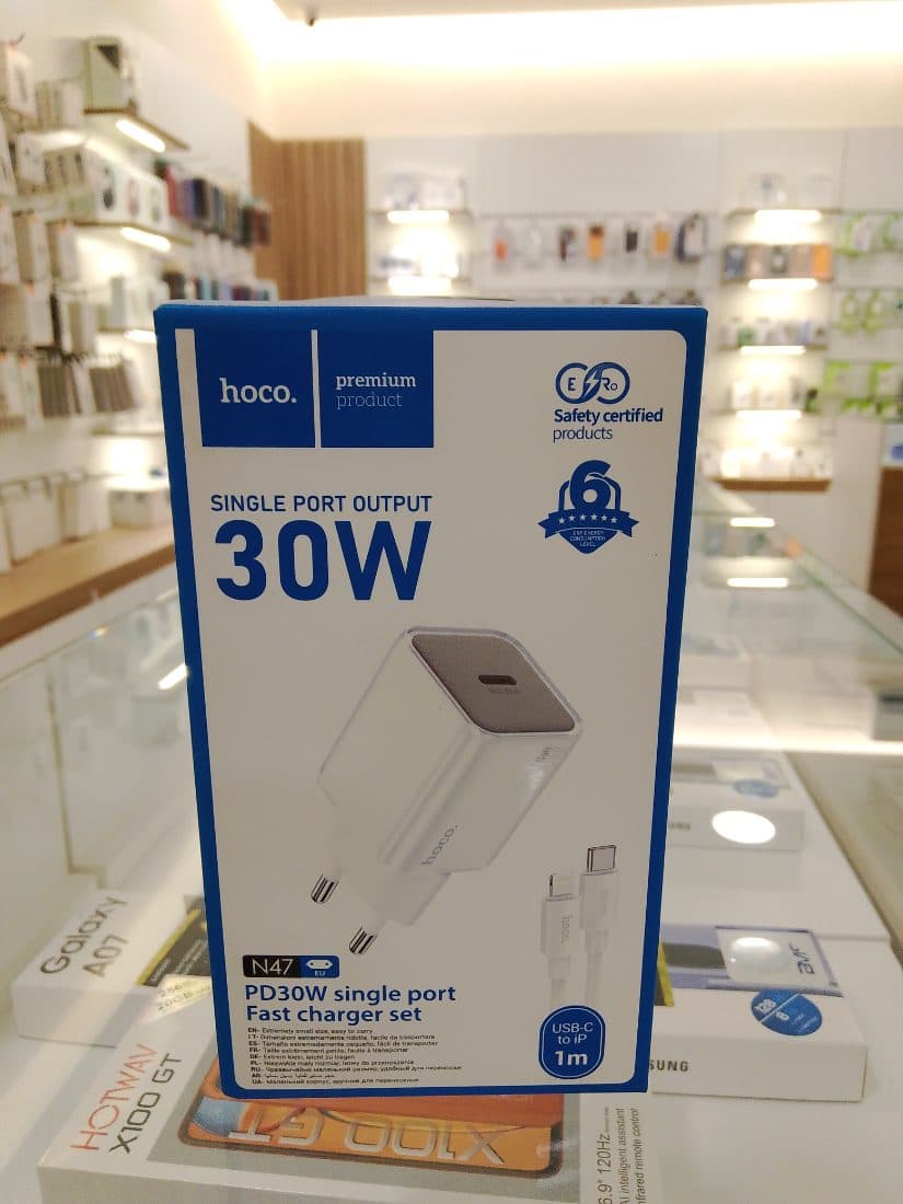 Hoco N47 Glorious Single Port PD30W Charger with Type-C to Lightning Cable (White)